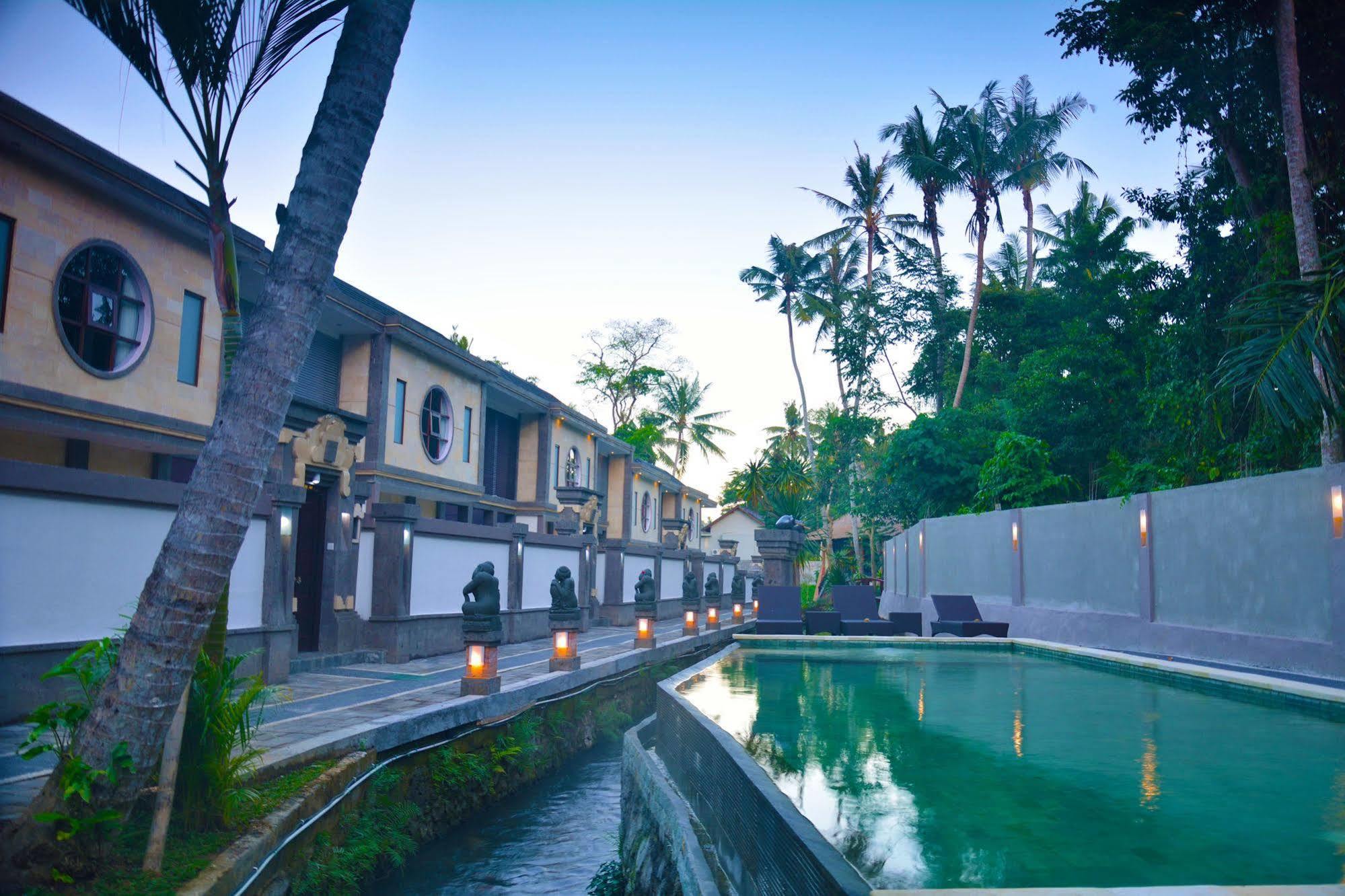 Full Moon Villa Ubud Exterior photo